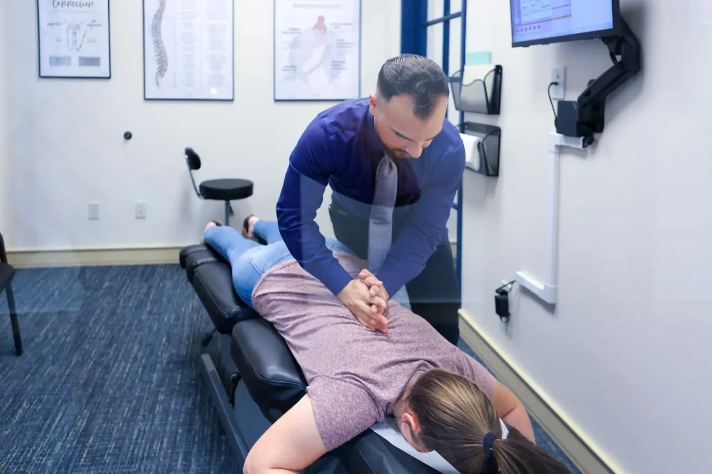 Chiropractic Techniques: What to Expect During a Back Pain Adjustment